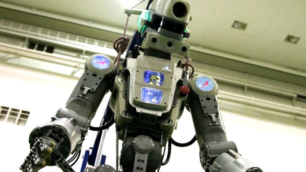 Regresa a la Tierra el primer androide cosmonauta ruso