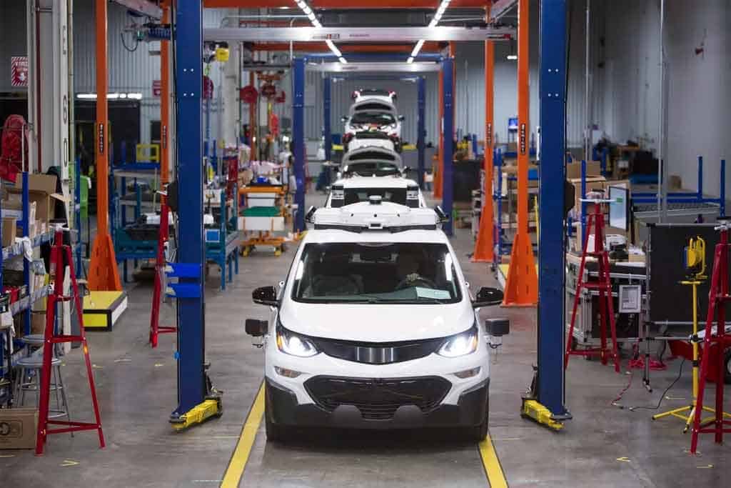 GM retira 3,8 millones de pickups y SUVs debido a frenos