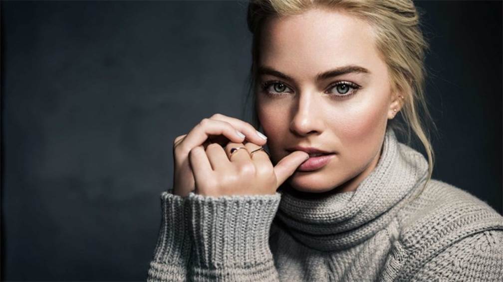 Margot Robbie 'afortunada” como rostro de perfume de Chanel