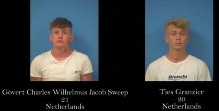 Arrestan a youtubers por intentar entrar al Área 51