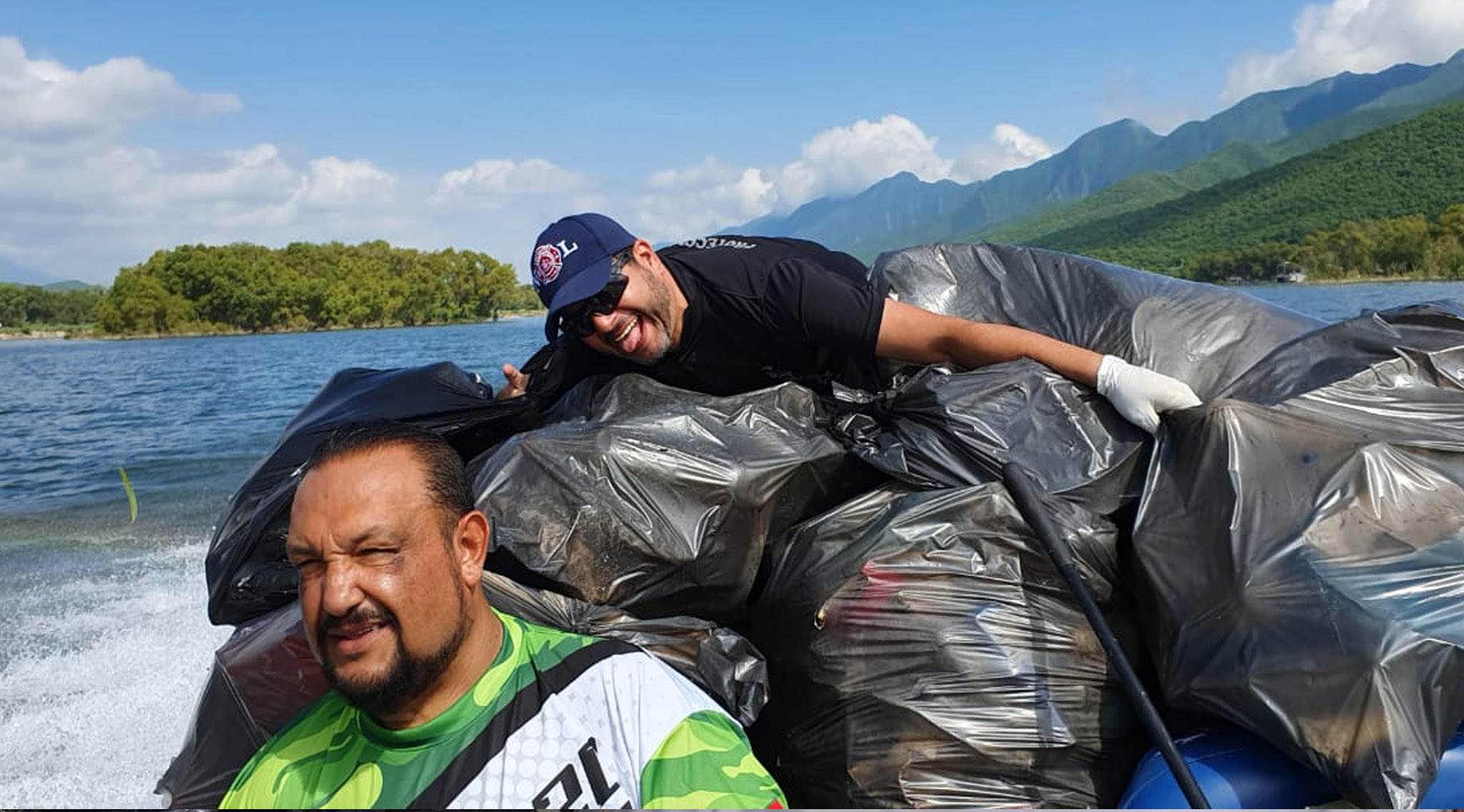 Recogen 10 toneladas de basura de la presa de la boca