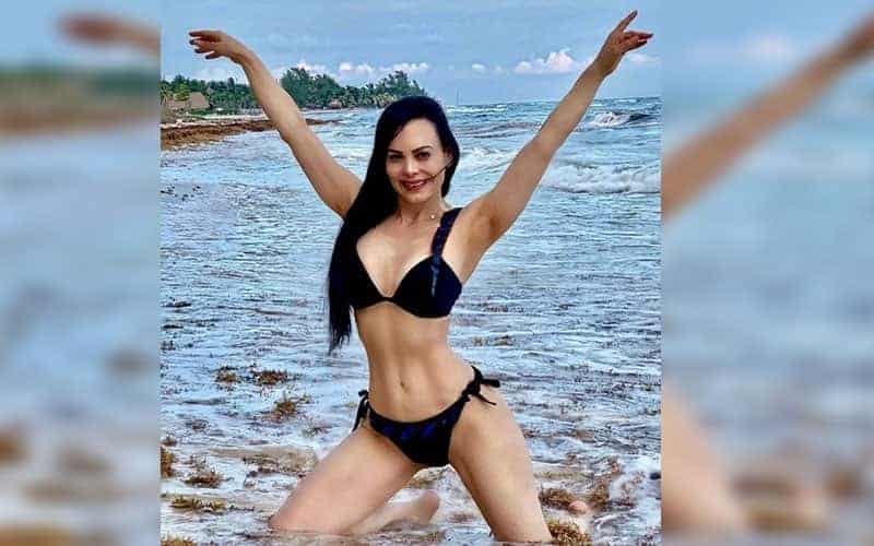Maribel Guardia celebra en bikini 4 millones de seguidores en Instagram
