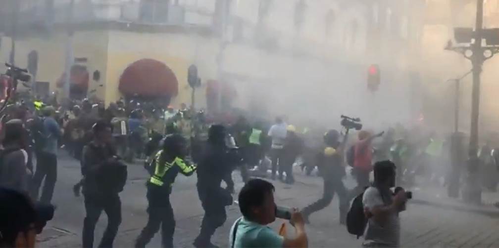 Reportan vandalismo durante marcha por Tlatelolco en CDMX