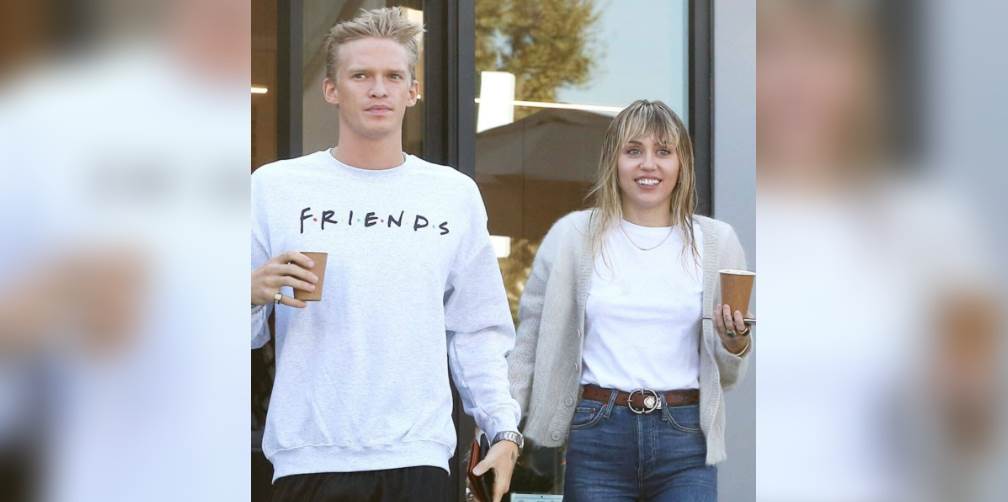 Presume Miley Cyrus un 'gracioso' video con Cody Simpson