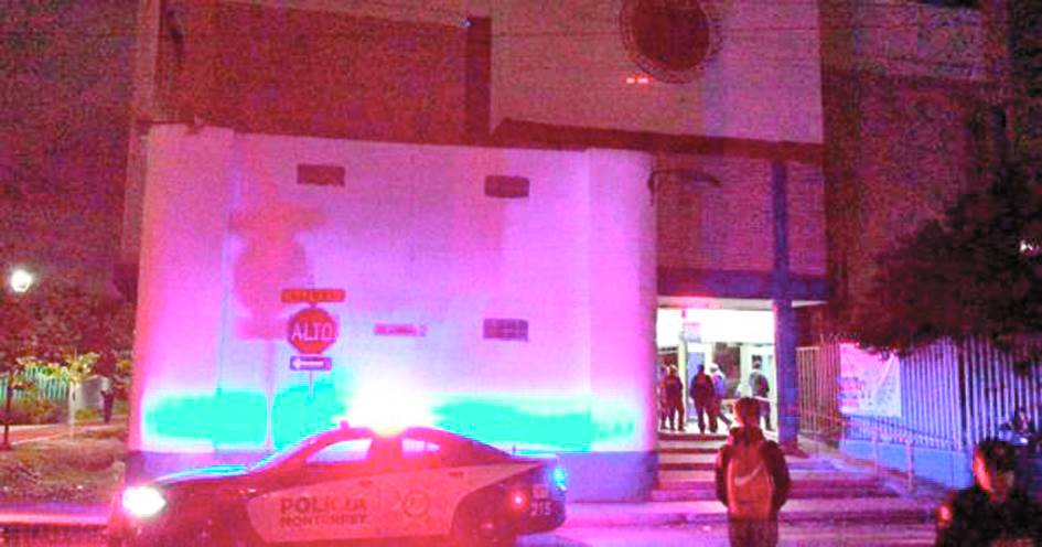 Moviliza amenaza de tiroteo en la Prepa 15