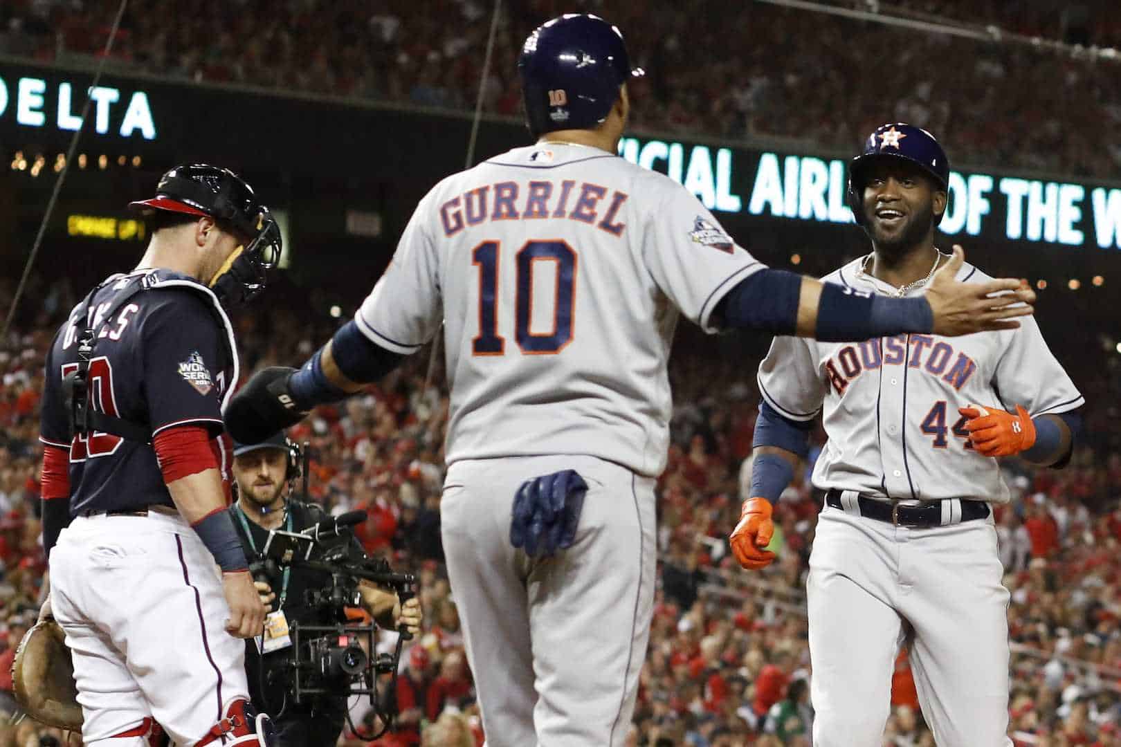 Astros vence a Nacionales y está a un paso del título