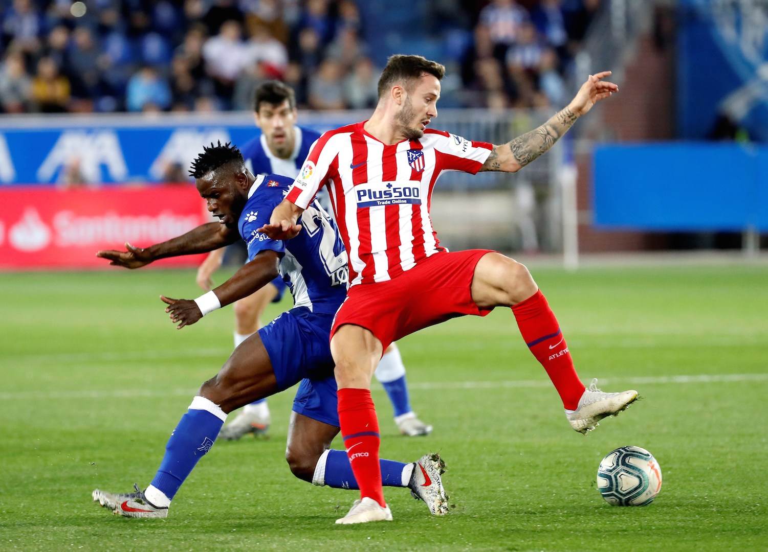 Un desteñido Atlético no pasa del empate en Alavés