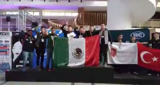 Estudiantes mexicanos consiguen medalla de oro en torneo de robótica