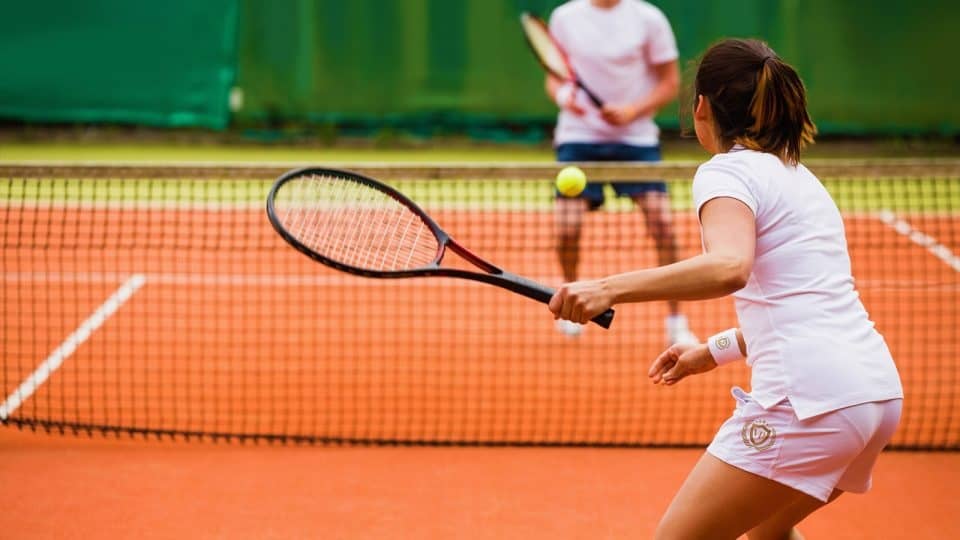 Un apretón de manos provoca intensa bronca entre jugadora de tenis