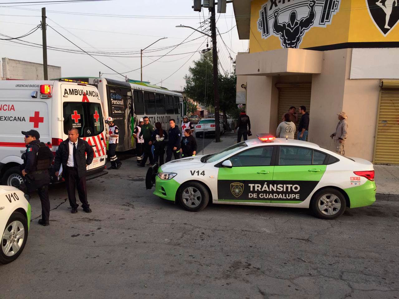 Camión atropella y da muerte a peatón en Guadalupe