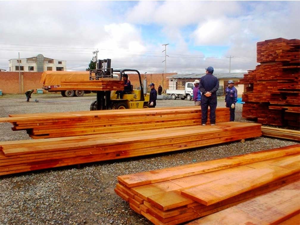 'Se pule' NL y detona exportaciones de madera
