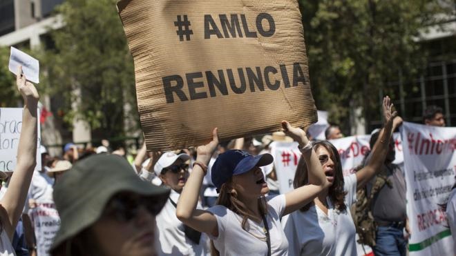 Opositores de López Obrador citan a protestar el mismo 1 de diciembre