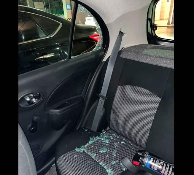 Cristalean autos en plaza comercial de Puerta de Hierro