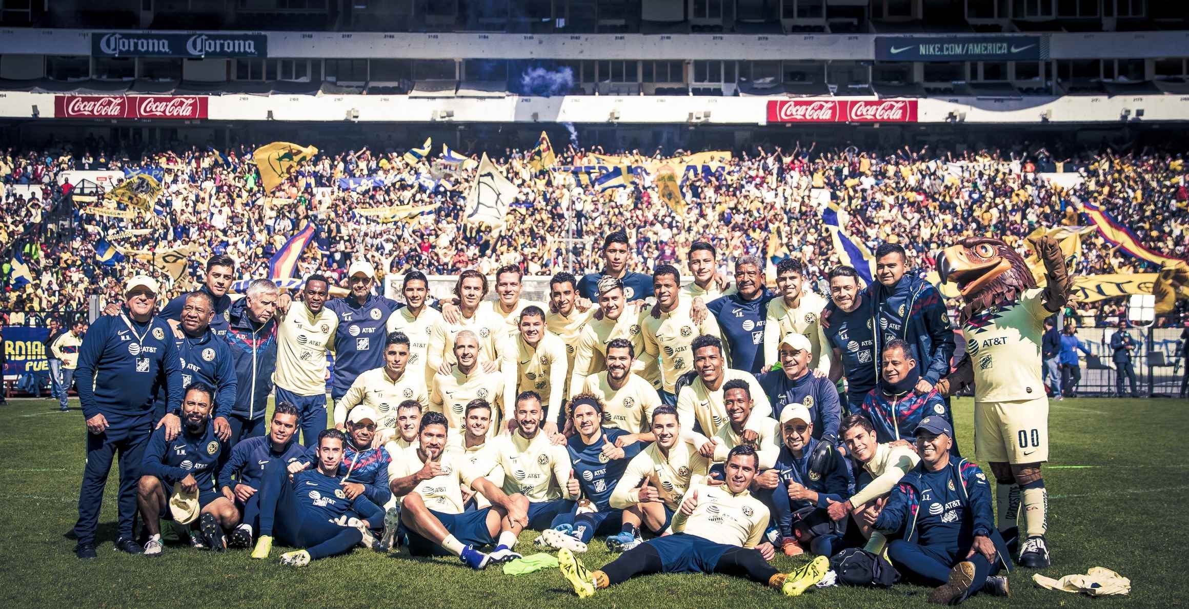 América entrena ante miles de hinchas a tres días de la final