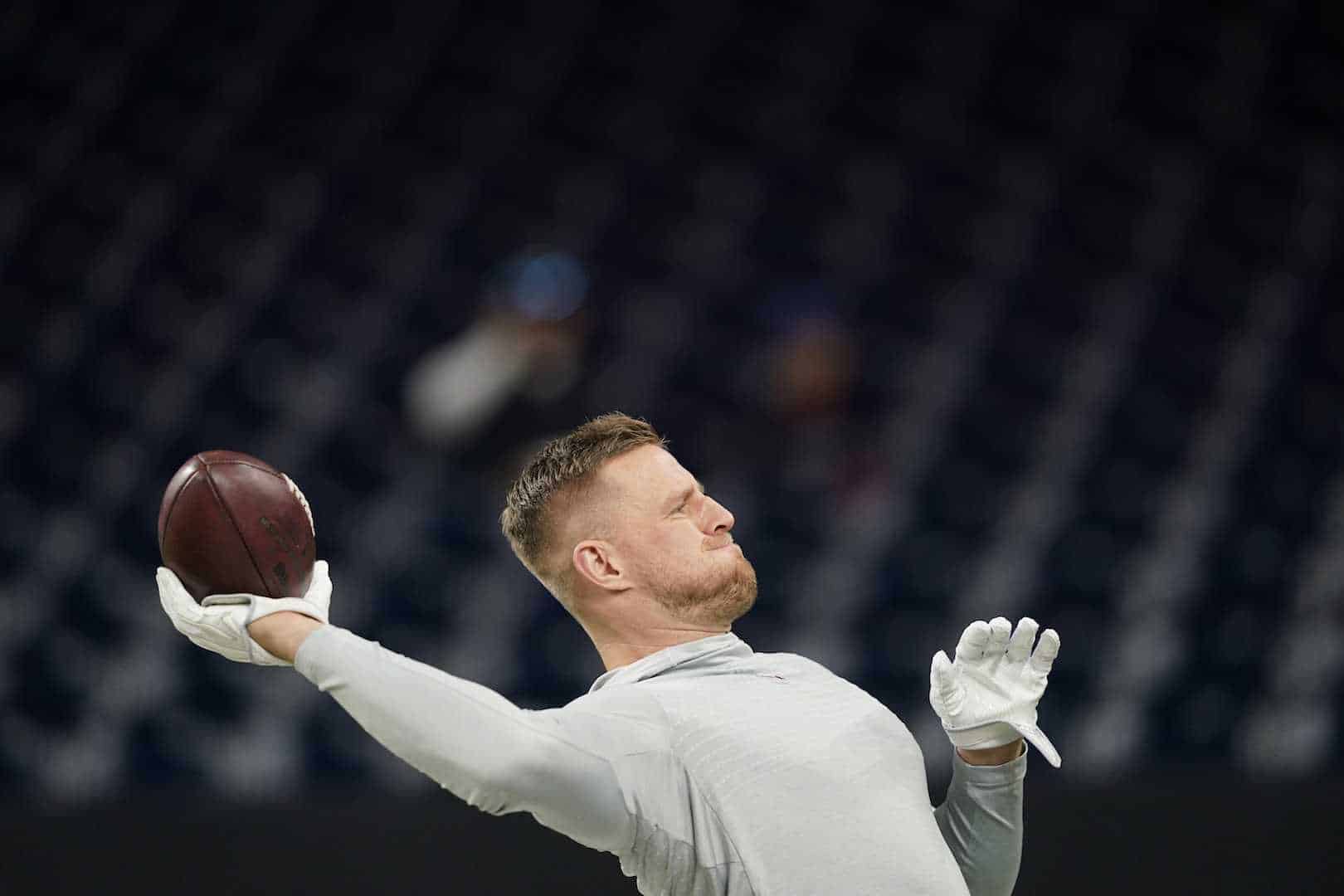 J.J. Watt vuelve a entrenar con Texanos de Houston