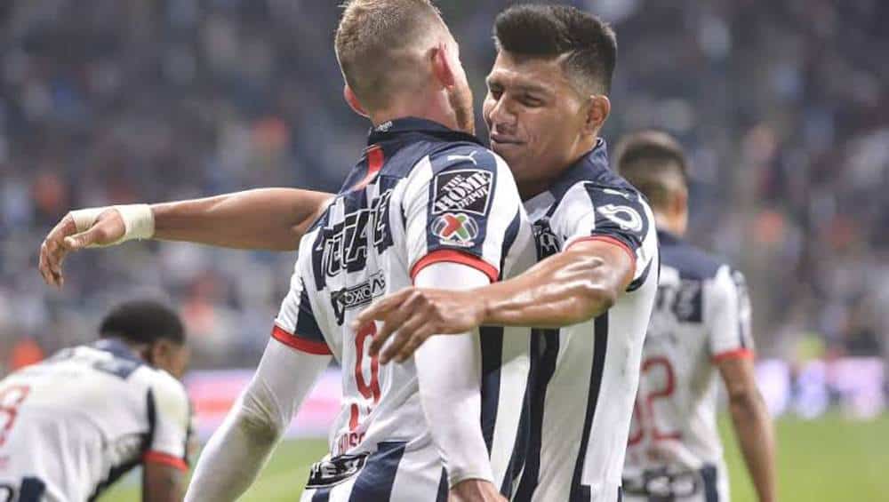 Jesús Gallardo comparte atrevida fotografía de 'Vincent Janssen'