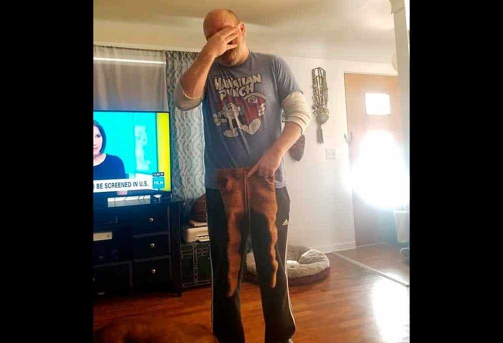 Mujer 'vende' a su esposo en Facebook tras arruinarle pantalón 'carísimo'