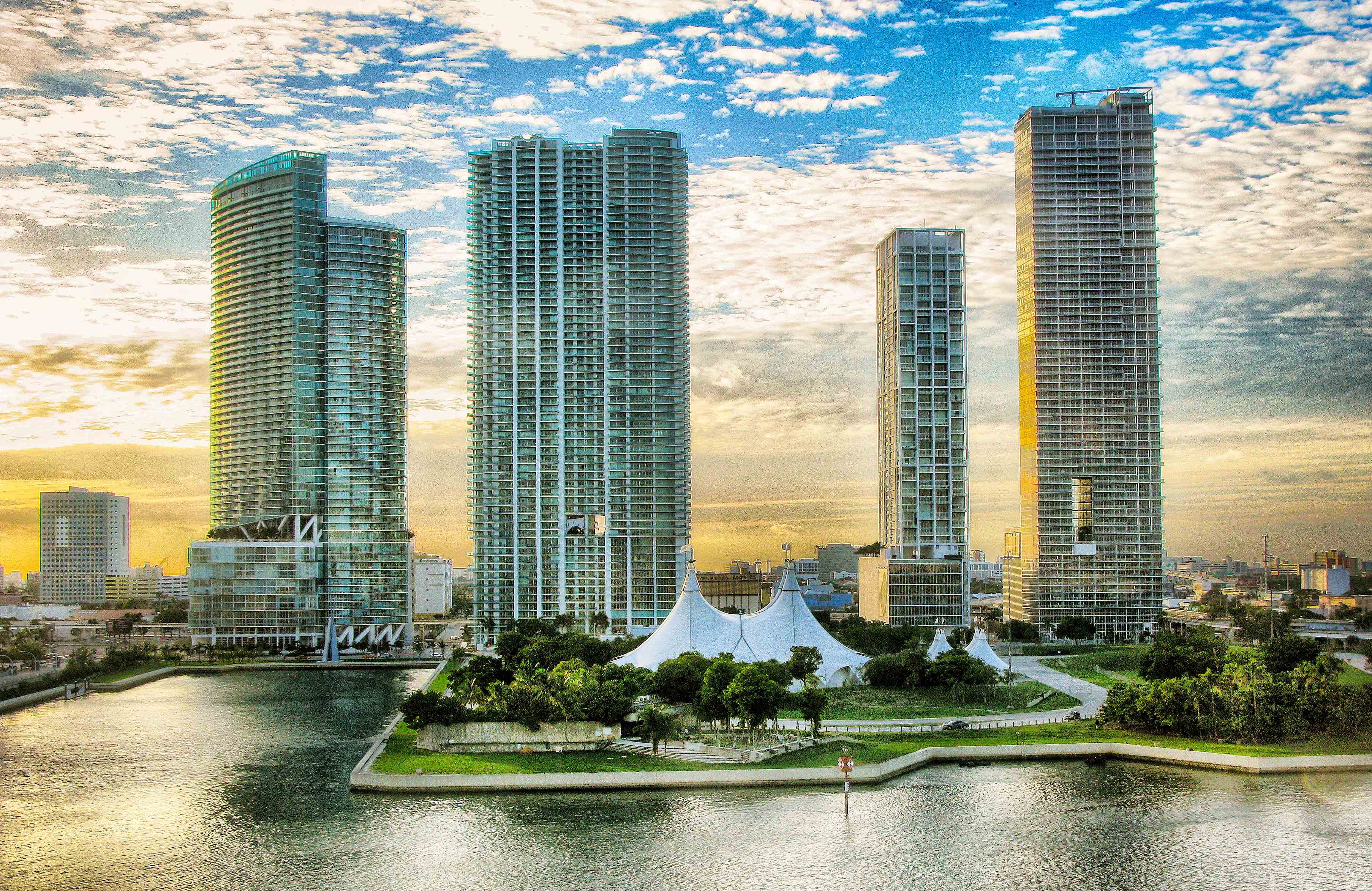 Destaca mercado inmobiliario de Miami por sus precios competitivos