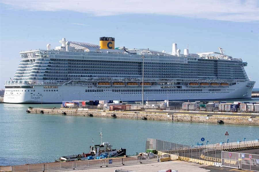 Descartan coronavirus a mujer china que viajaba en crucero en Italia