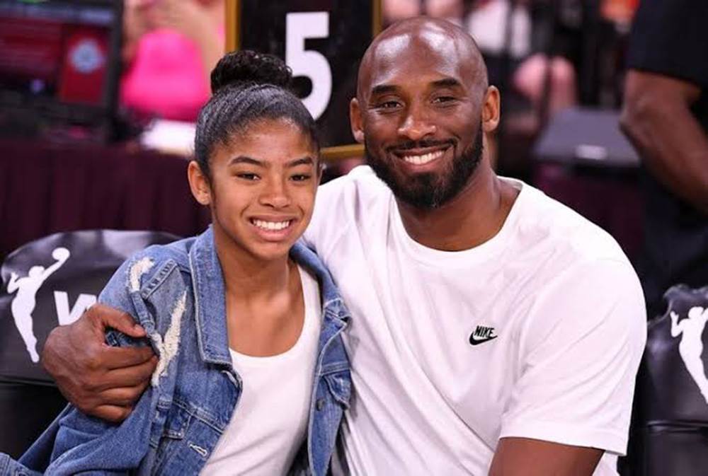 Pide pastor 50 mil millones de dólares para poder 'revivir' a Kobe Bryant y su hija Gigi