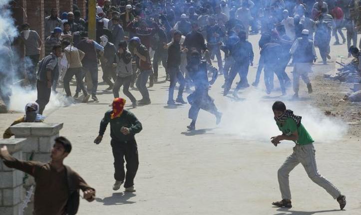 Otro hombre abre fuego contra manifestantes en India