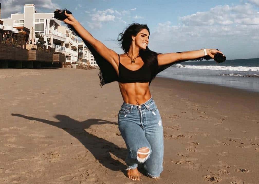 Bárbara de Regil invita a sus seguidores a vivir una experiencia fitness