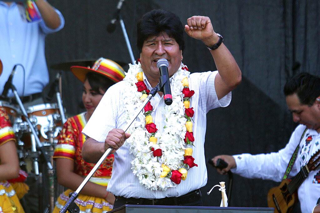 Evo Morales viaja a Cuba por razones de salud