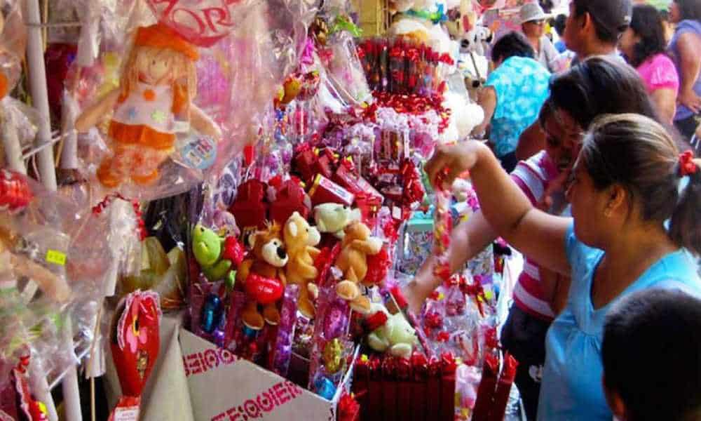 Cupido ‘flecha’ a comercios de NL; esperan más ventas