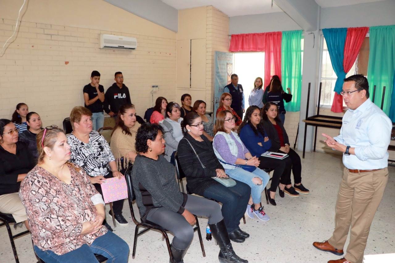 Mediante taller fomentan la unión familiar en Santa  Catarina