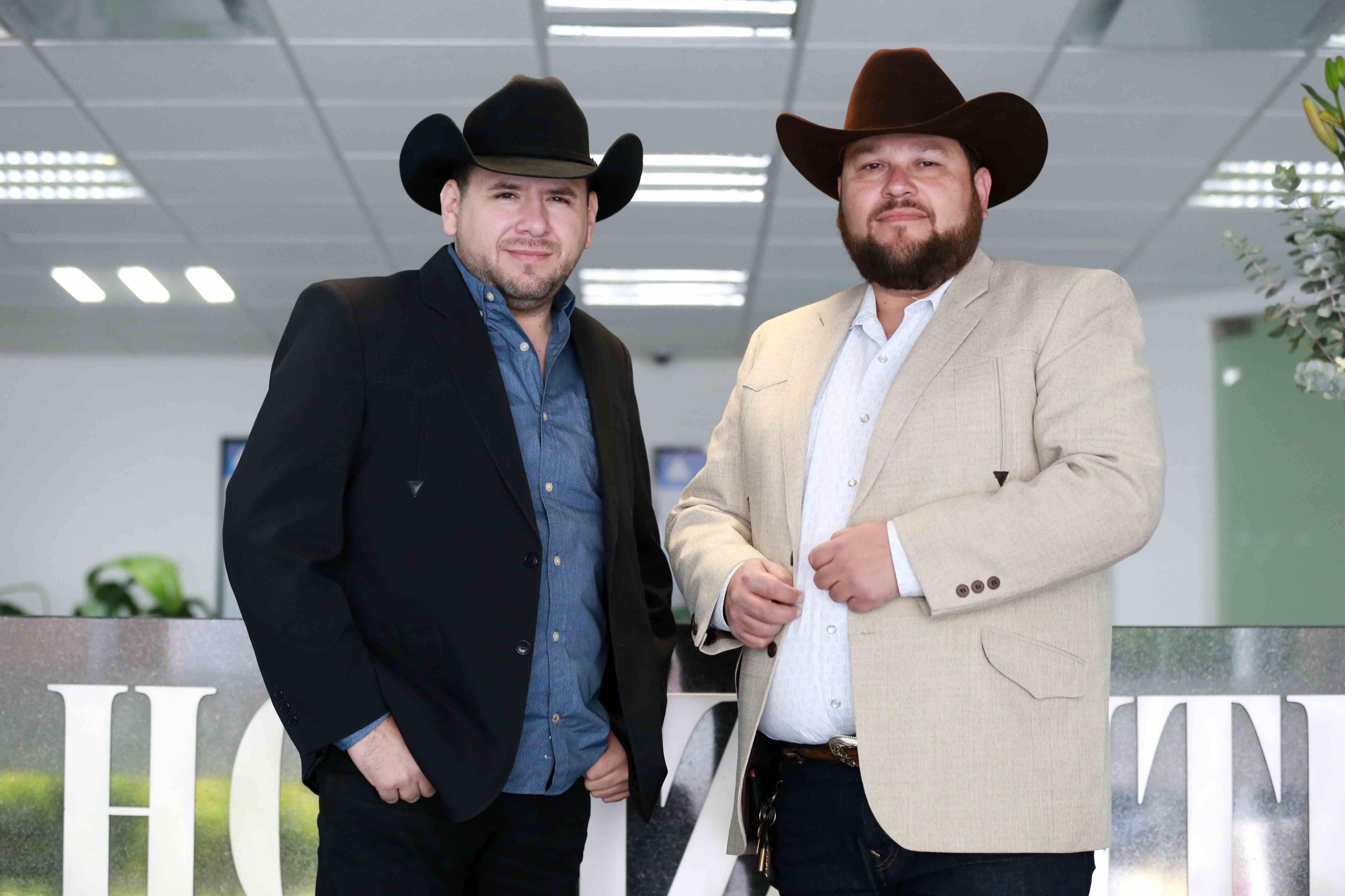Los Pioneros promocionan álbum tributo