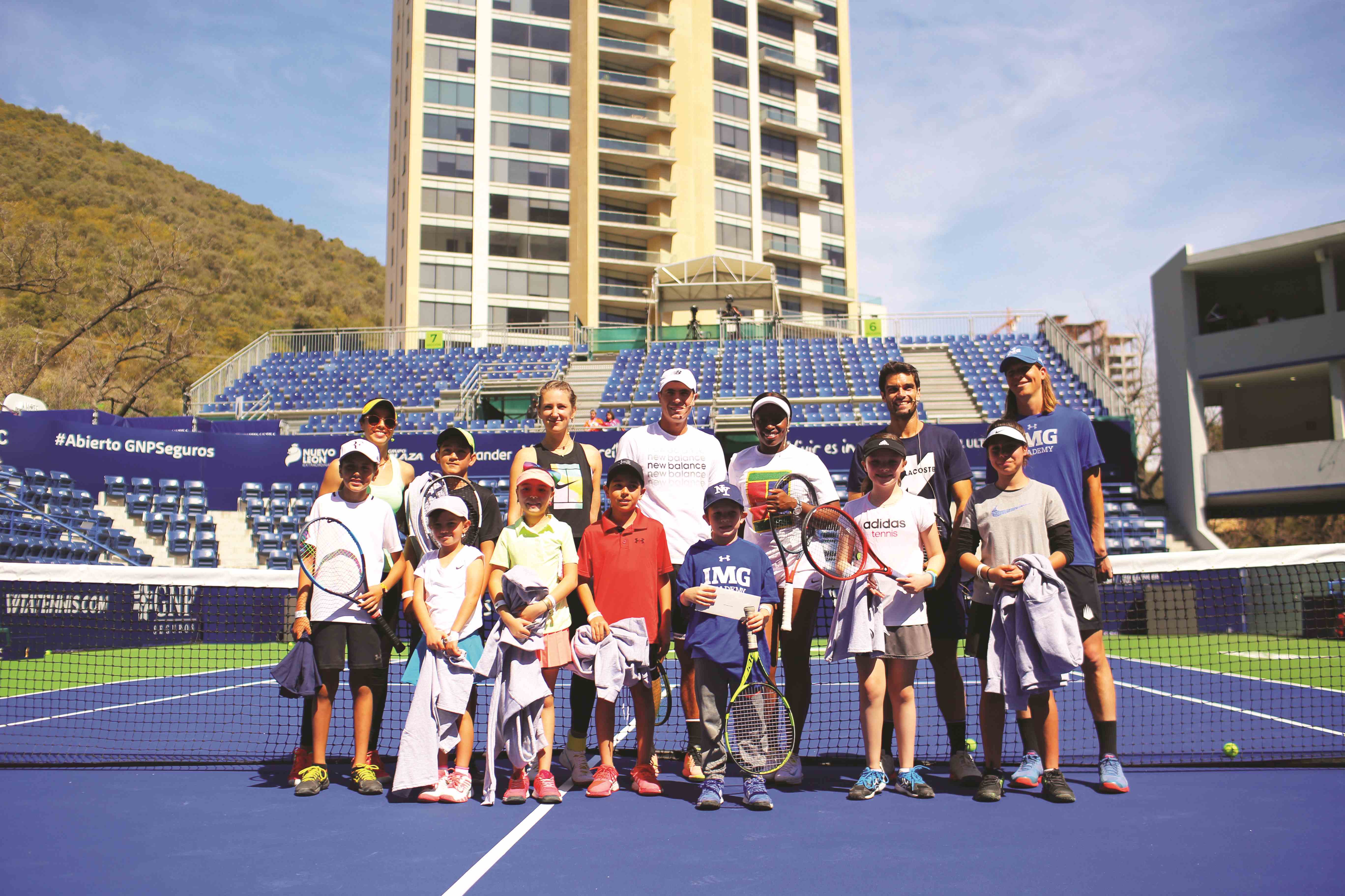 Aprenden de los ‘grandes’ en el Kid’s Day