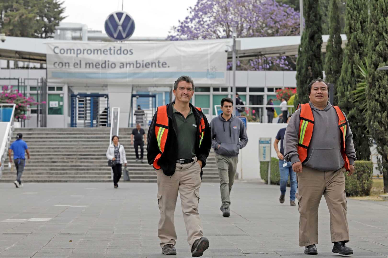 Continúa operando con normalidad planta de Volkswagen en Puebla tras caso de coronavirus