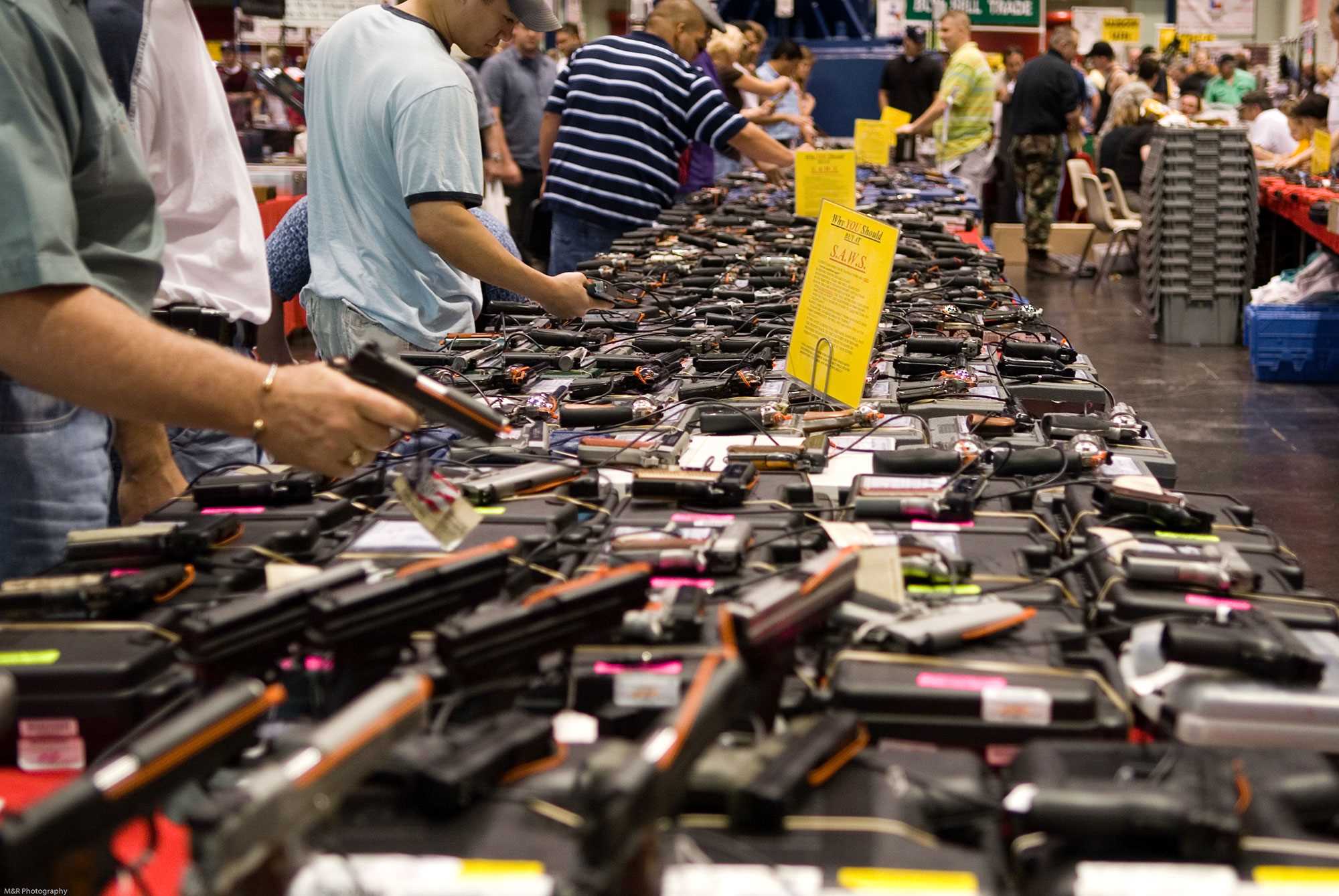 Aumenta venta de armas de fuego en EUA por coronavirus