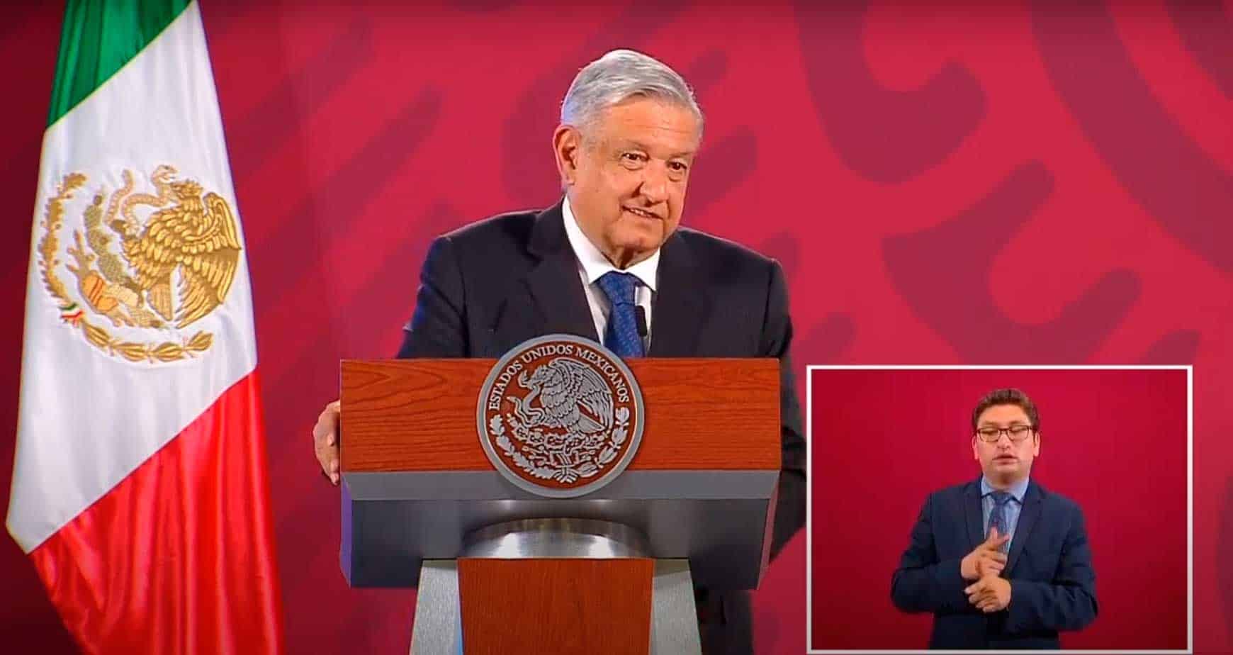 AMLO critica a narcotraficantes que regalan despensas y les pide frenar la violencia en México