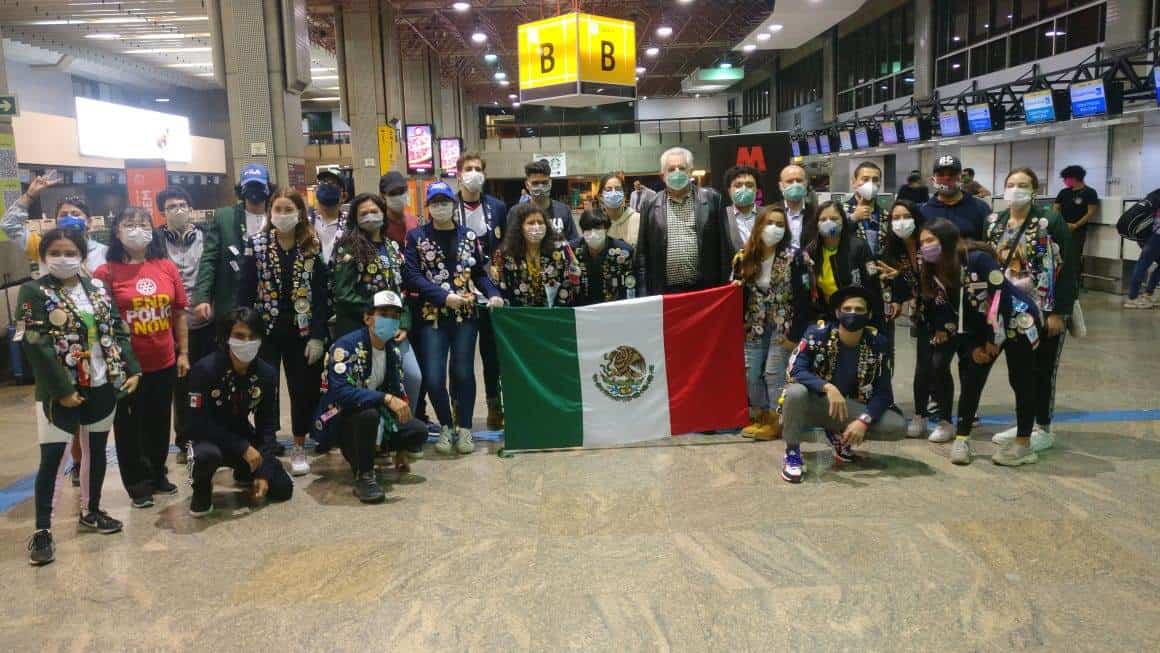 Repatrian a 91 mexicanos varados en Brasil por Covid-19