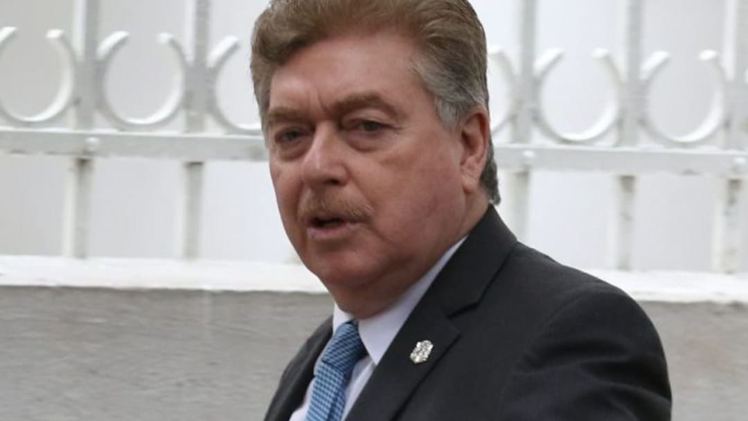 Policía catea casa de exgobernador de Baja California