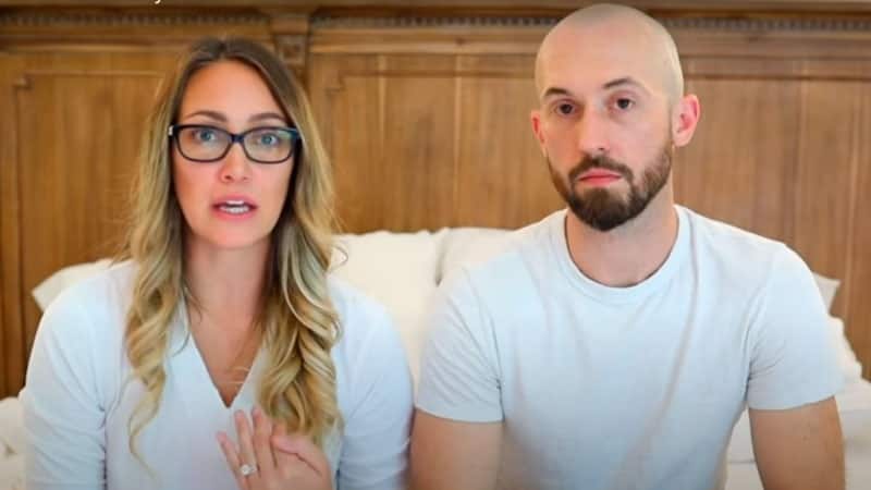 Youtubers devuelven al hijo con autismo que habían adoptado