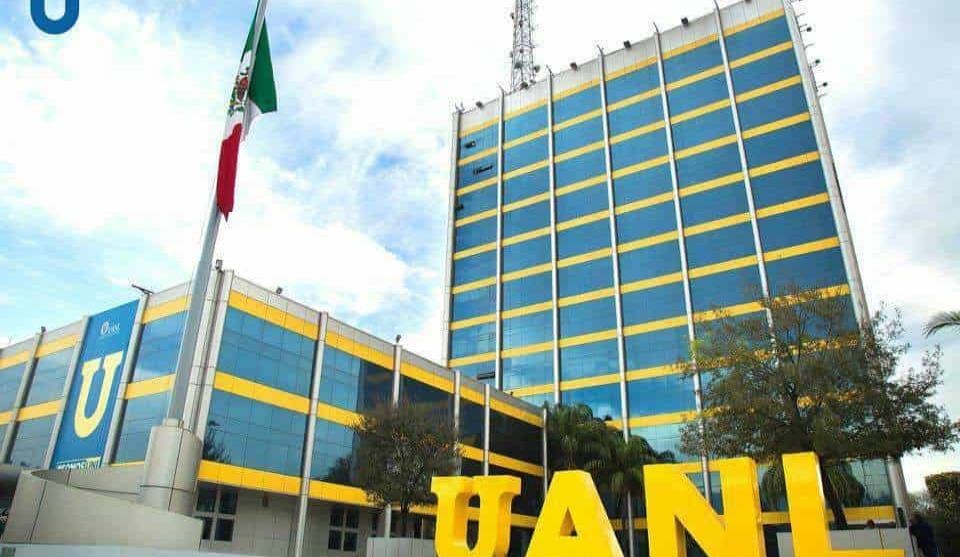 UANL impulsa a emprendedores