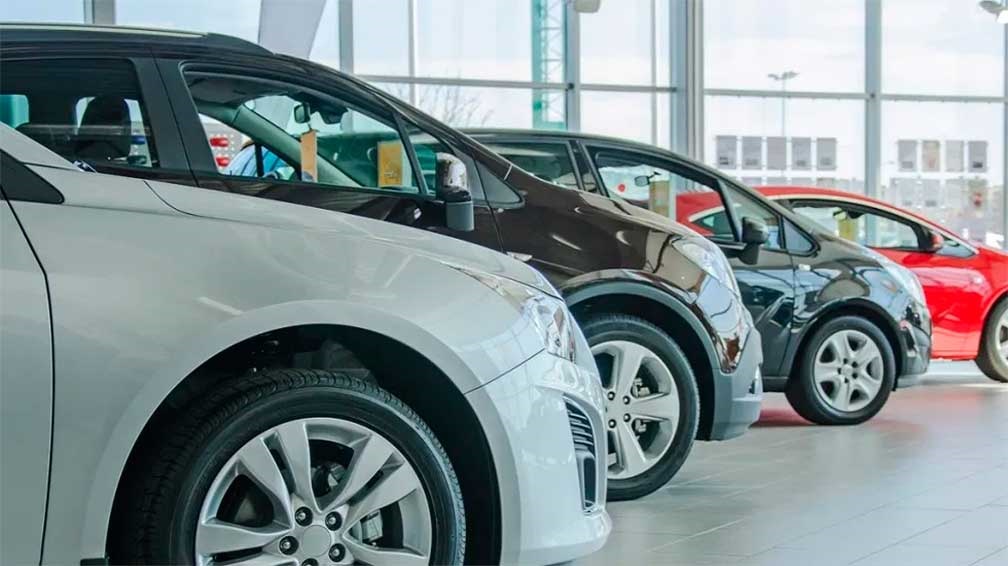 Siguen los estragos del coronavirus: tiene venta de autos caída de 58.9% durante mayo