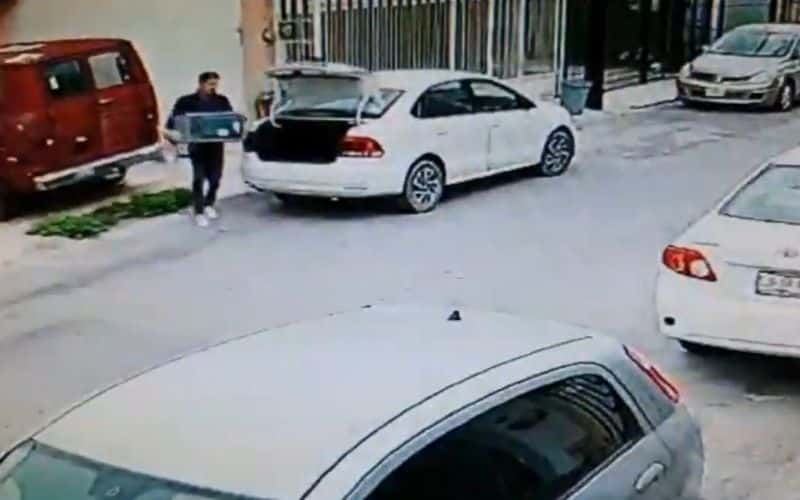 Hombres saquean casa en Escobedo; cambian placas para no ser identificados