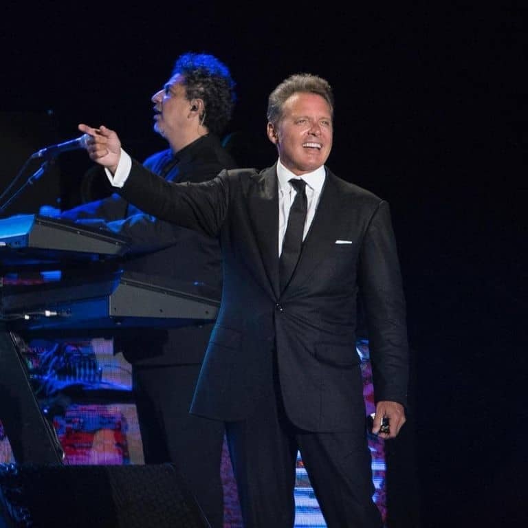 ¿Mhoni Vidente predijo muerte de Luis Miguel en 2020?