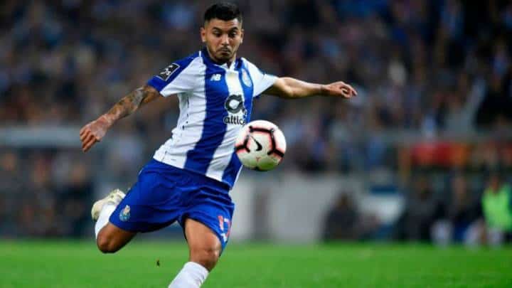 Con gol tempranero de 'Tecatito' Corona, Porto obtiene victoria