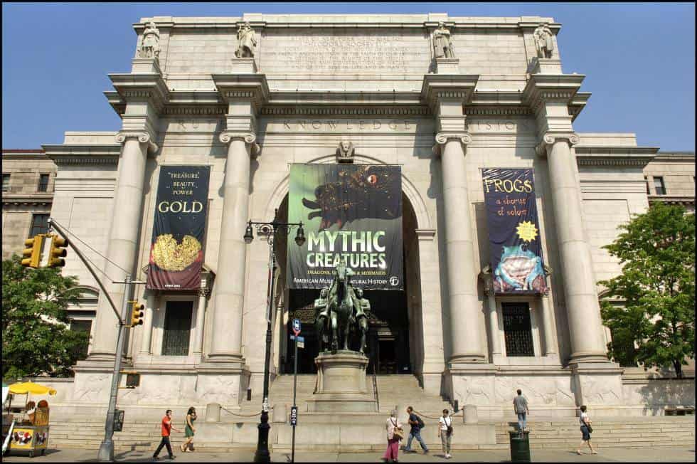 Estatua de Roosevelt será retirada del Museo de Historia Natural en Nueva York