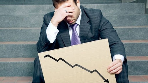 No solo es el desempleo: ahora arrecia la informalidad