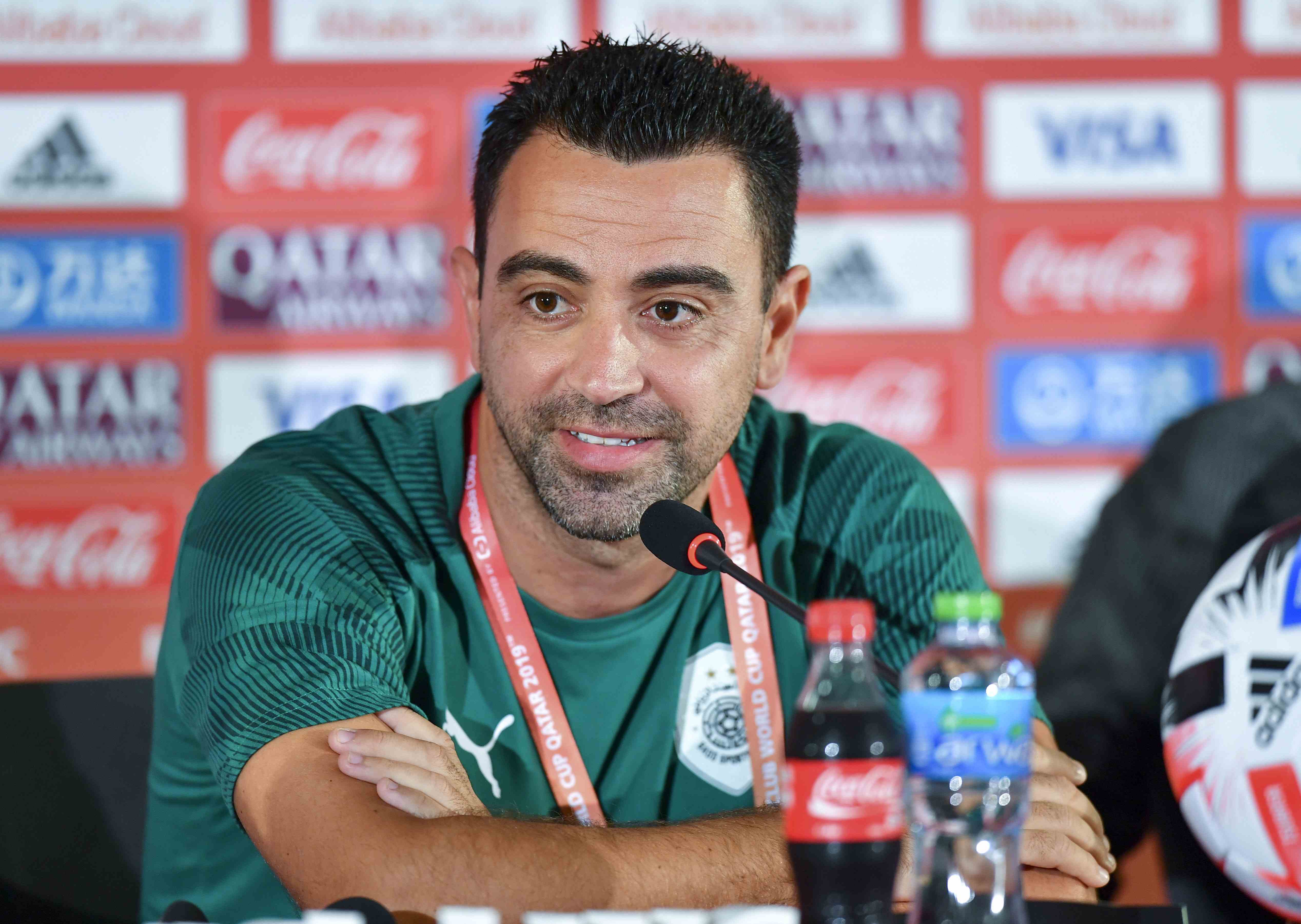 Xavi Hernández, anuncia que tiene coronavirus