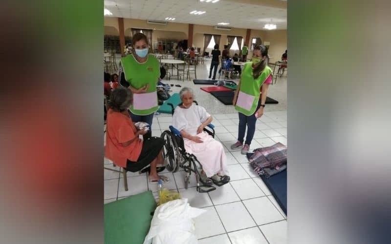 Recorren zonas afectadas por 'Hanna' en Cadereyta