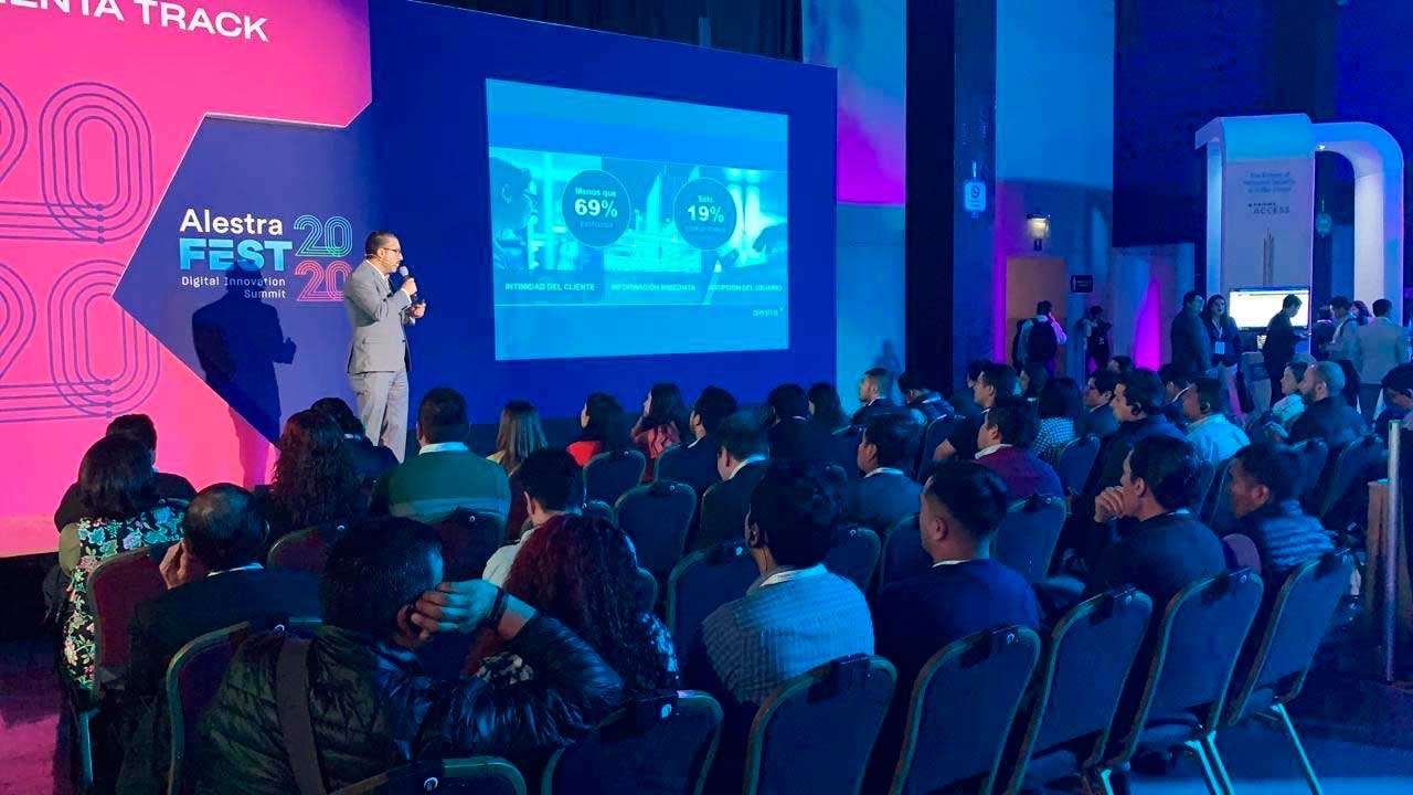 Dialogan sobre ciberseguridad, la nube e innovación digital