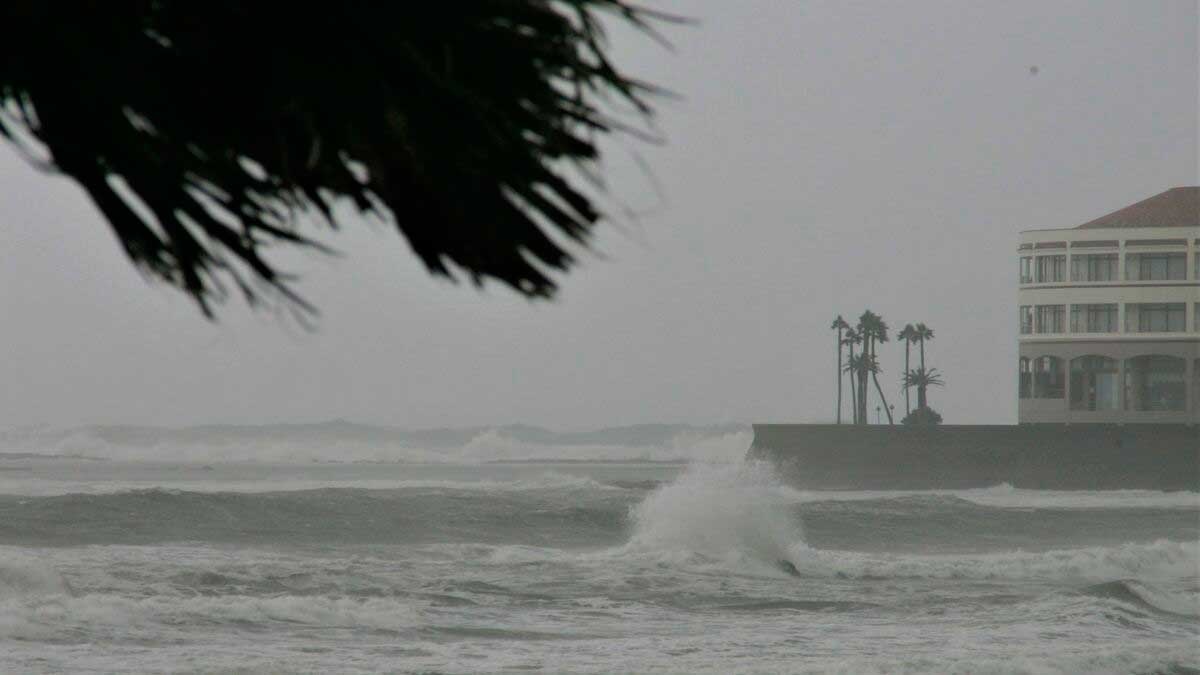 Tifón Haishen golpea el sur de Japón con fuertes vientos y lluvia