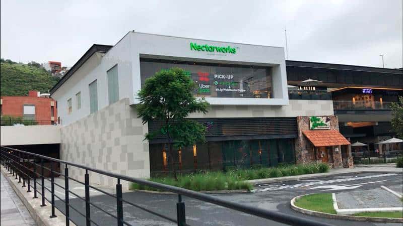 Despojan a pareja de reloj y cadena valuados en 250 mil pesos en San Pedro