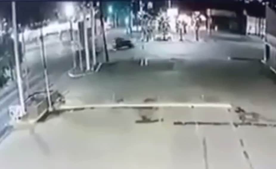 Captan cámaras atropello de repartidor de comida en Guadalupe